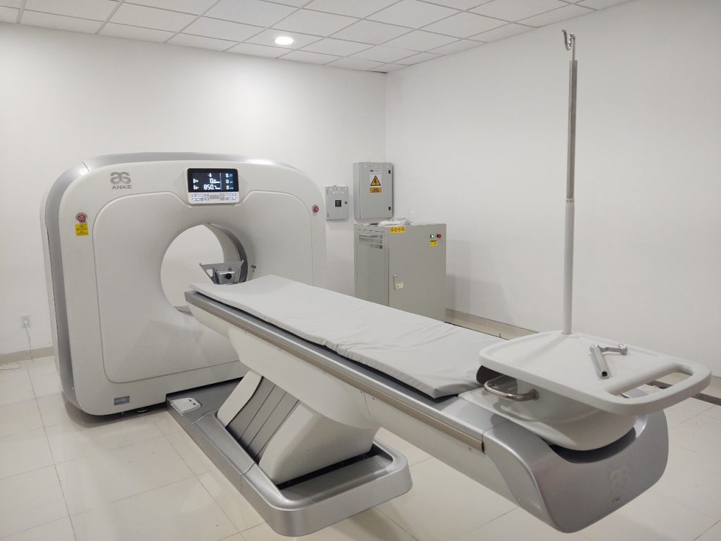 Tomógrafo ANATOM S800 de ANKE Imágenes de 256 Cortes con Inteligencia Artificial y Baja Radiación